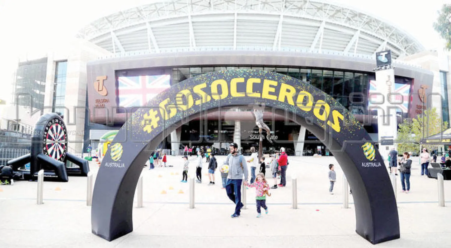 لقطة خارجية لملعب أديلايد حيث سيخوض الأخضر مباراته (تصوير: عيسى الدبيسي)