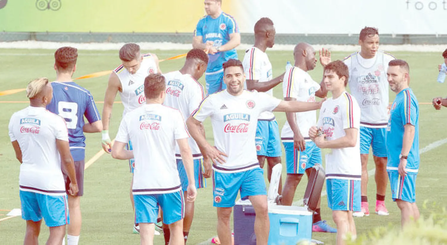 المنتخب الكولومبي خلال التحضيرات لمواجهة إسبانيا (إ.ب.أ)