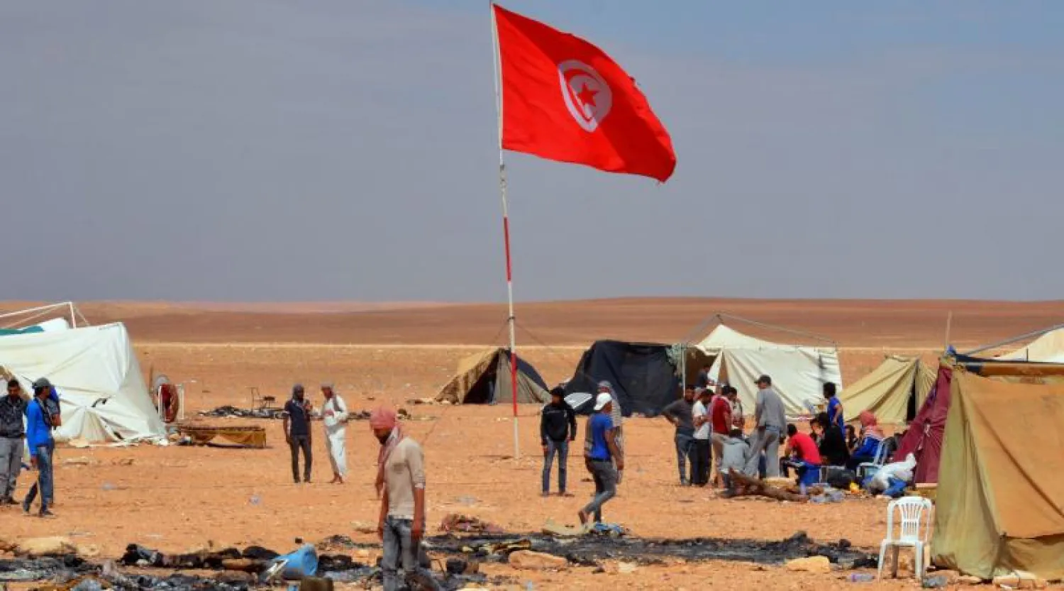 اعتصام المحتجين في ولاية تطاوين جنوب تونس (أ.ف.ب)