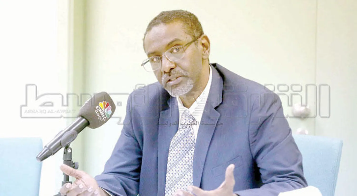 جانب من المؤتمر الصحافي الذي عقده البنك الدولي أمس بالرياض (تصوير: سعد الدوسري)