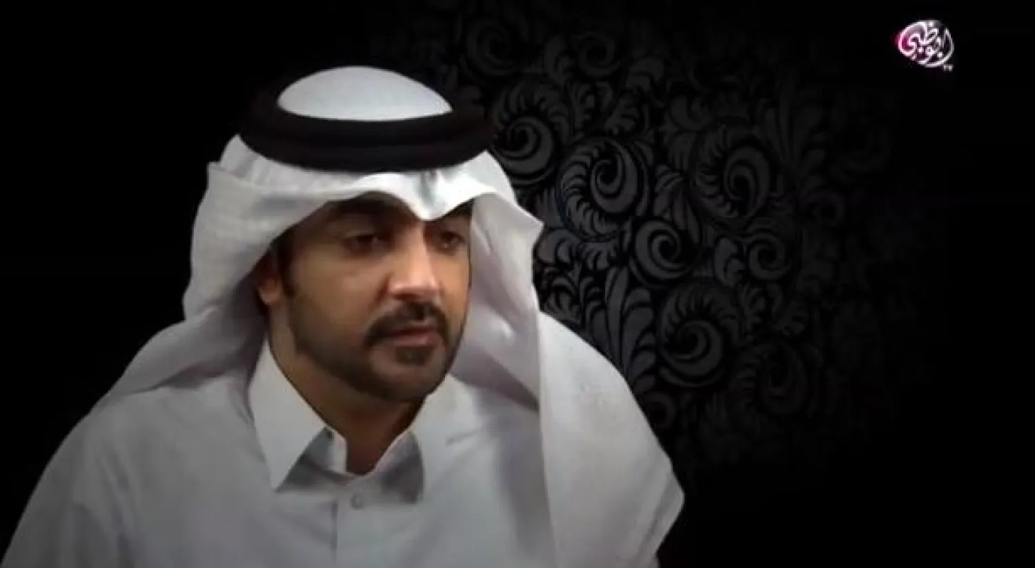ضابط المخابرات القطري خلال اعترافاته التي بثتها قناة أبوظبي
