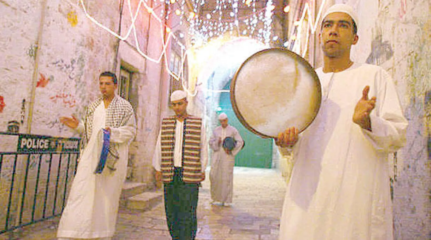 المسحراتي أحد رموز رمضان التي تتناول تقاليدها سهرة «رمضان والسلام» في جبيل
