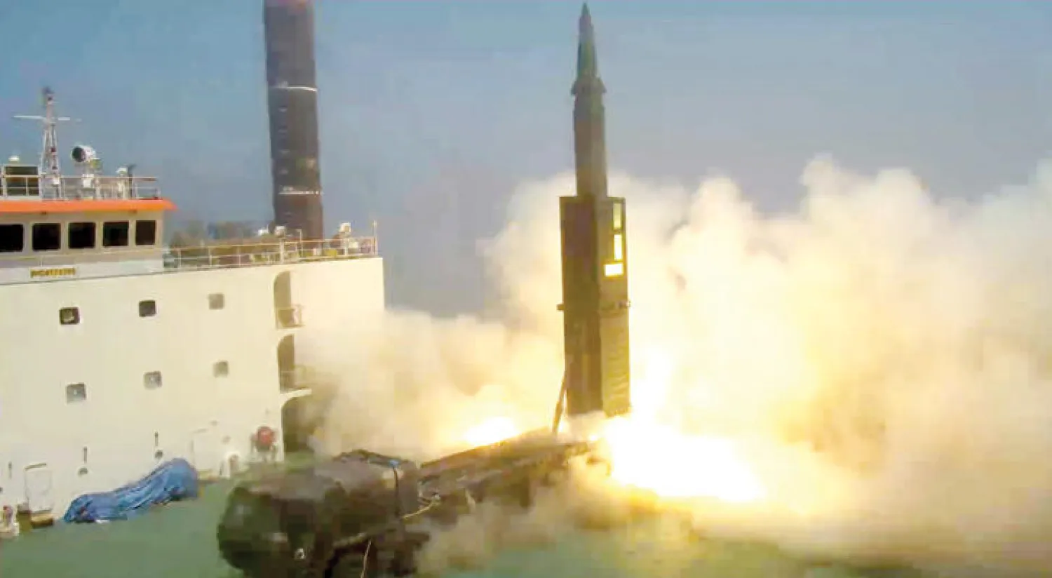 كوريا الجنوبية تختبر صاروخ «هيونمو 2» الباليستي الذي يعتبر سلاحاً رئيسياً لتحييد تهديدات كوريا الشمالية (إ.ب.أ)