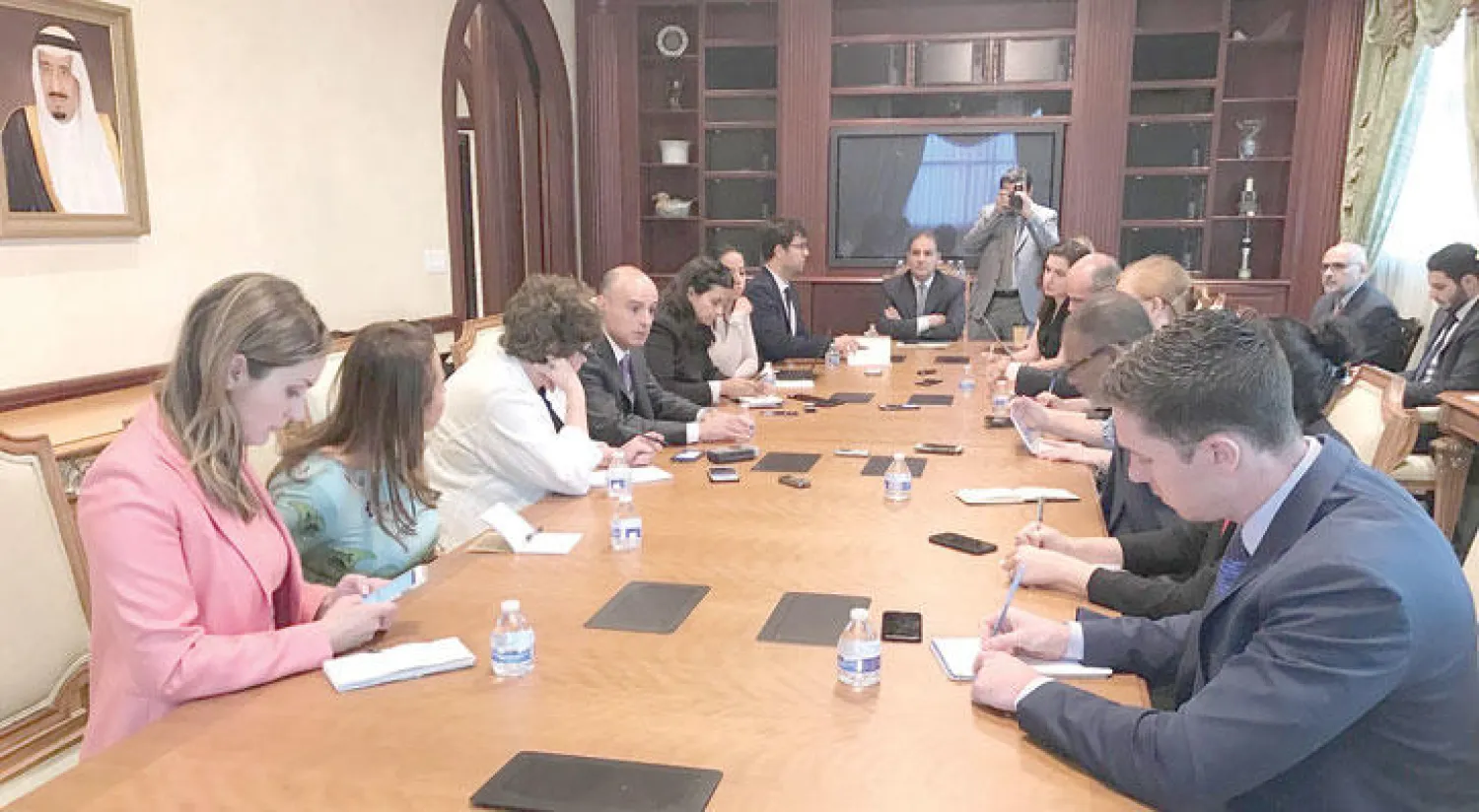 الجبير خلال المؤتمر الصحافي في واشنطن أمس («الشرق الأوسط»)