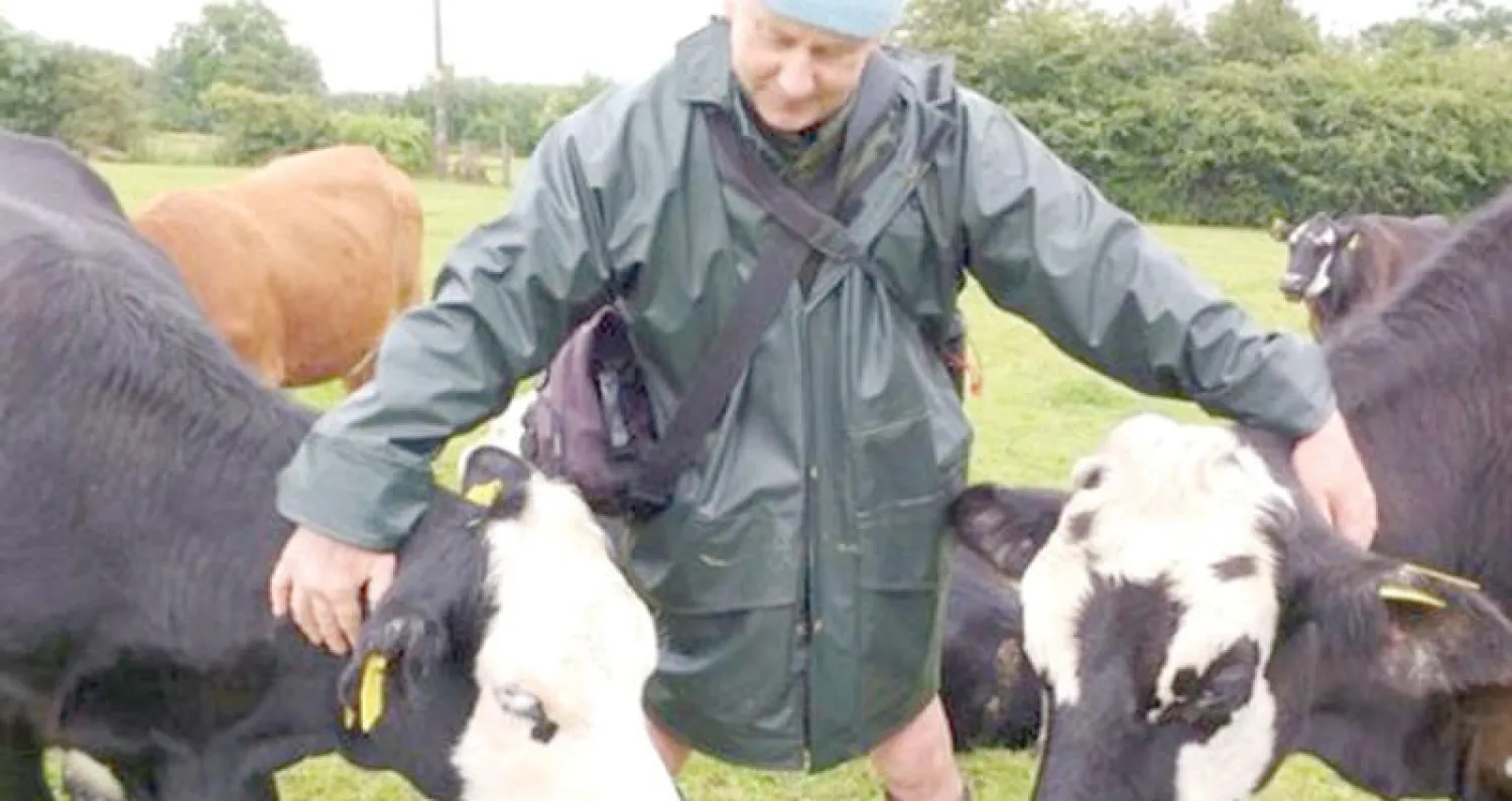 بريطاني نباتي يرث عن أبيه مزرعة لحوم