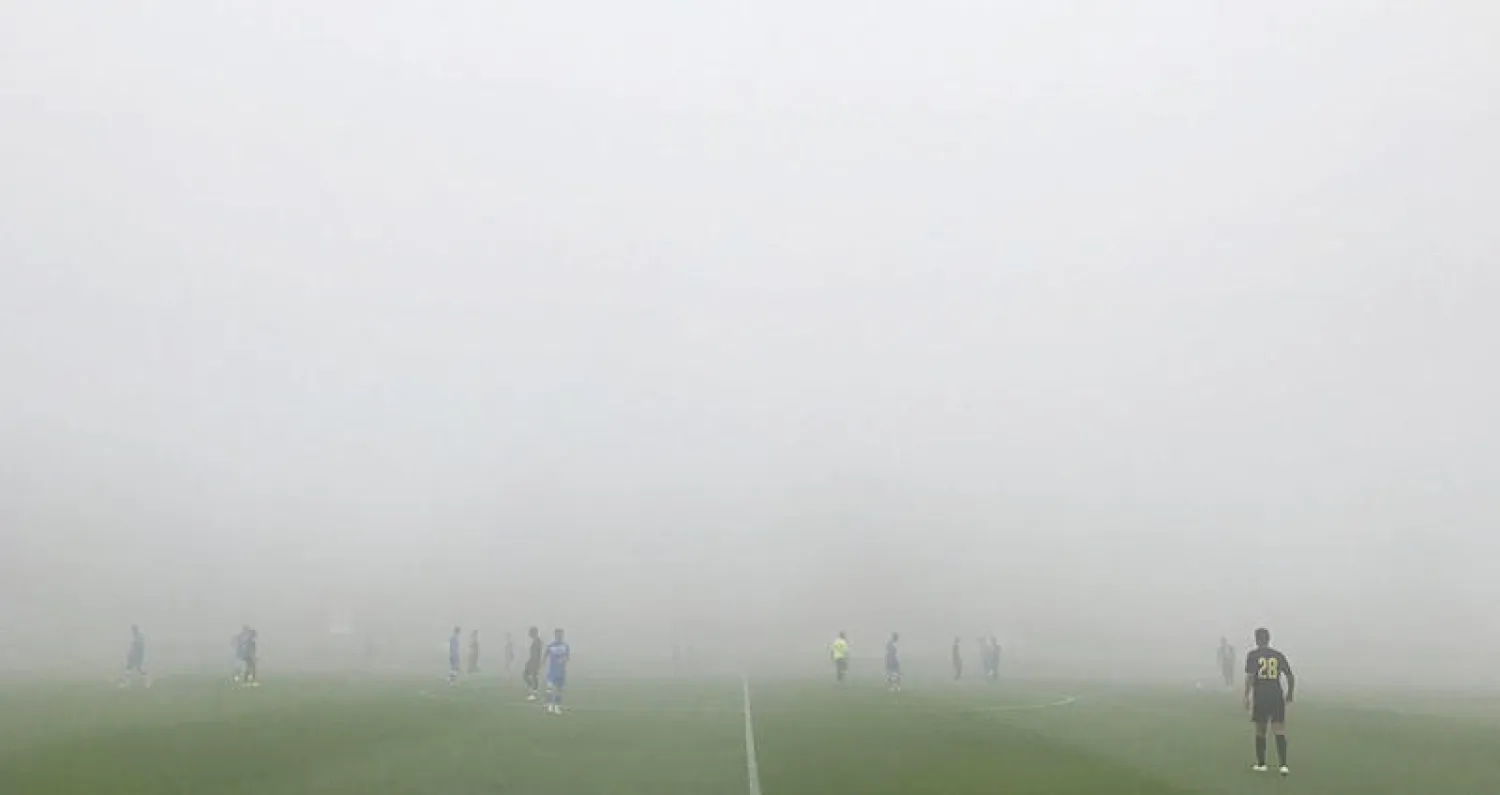 مواجهة النصر الودية أوقفت في الدقيقة 70 بسبب الضباب (المركز الإعلامي بنادي النصر)