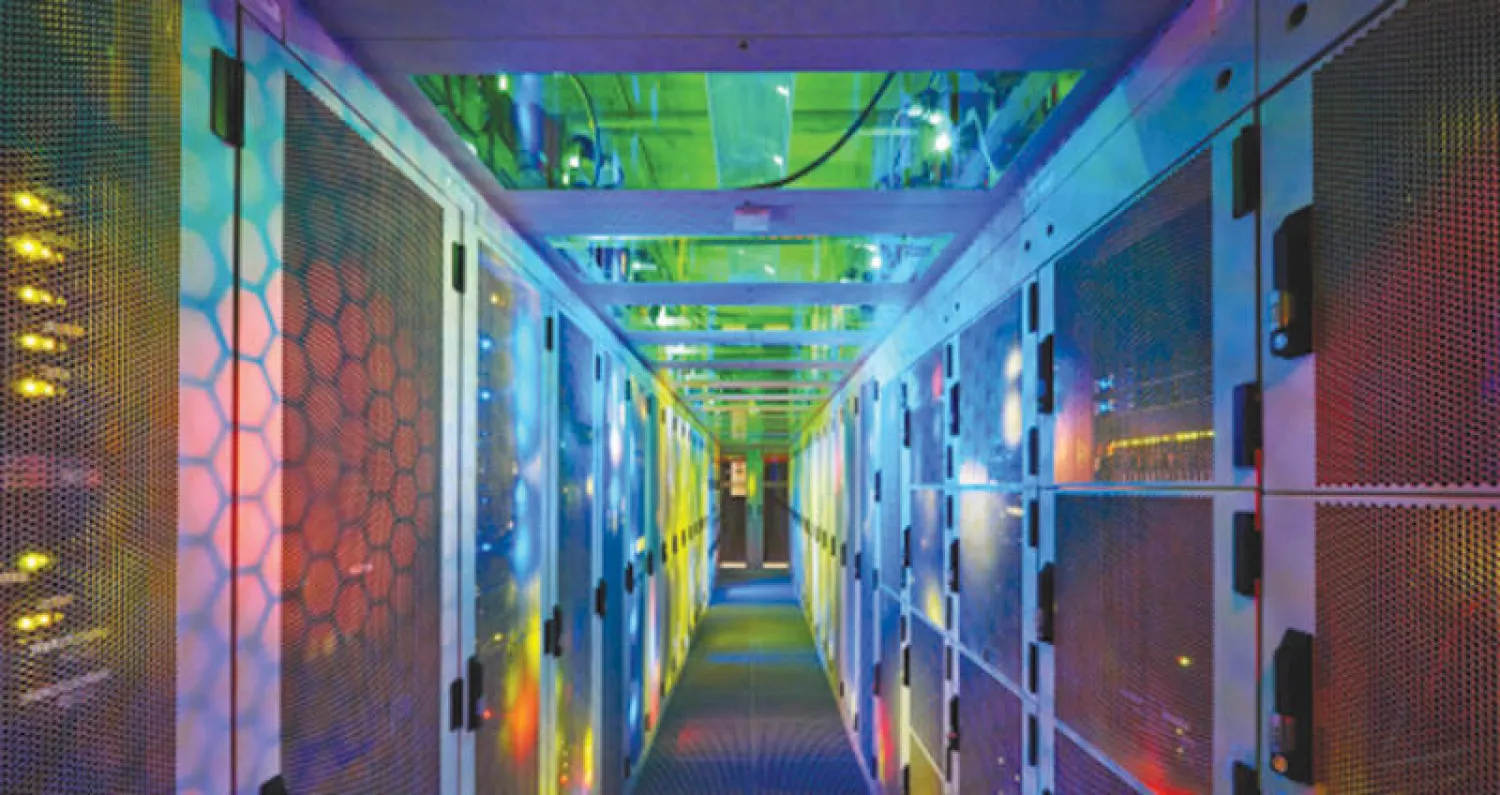 الحكومات أكبر زبائن بيانات مستخدمي الإنترنت