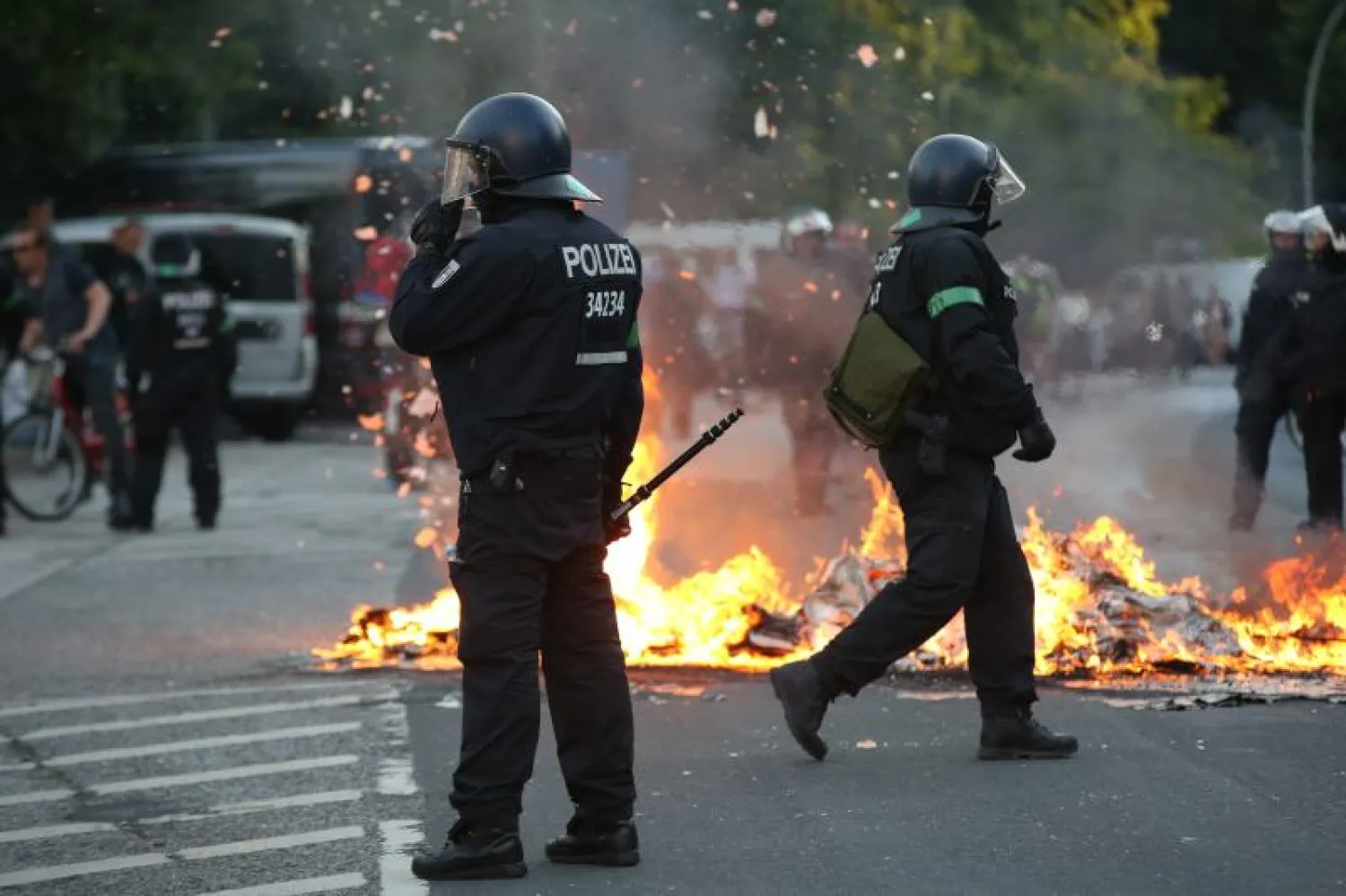 يتوقع أن يصل عدد المتظاهرين إلى 100 ألف خلال احتجاجات مناهضة لقمة العشرين في هامبورغ (أ.ف.ب)