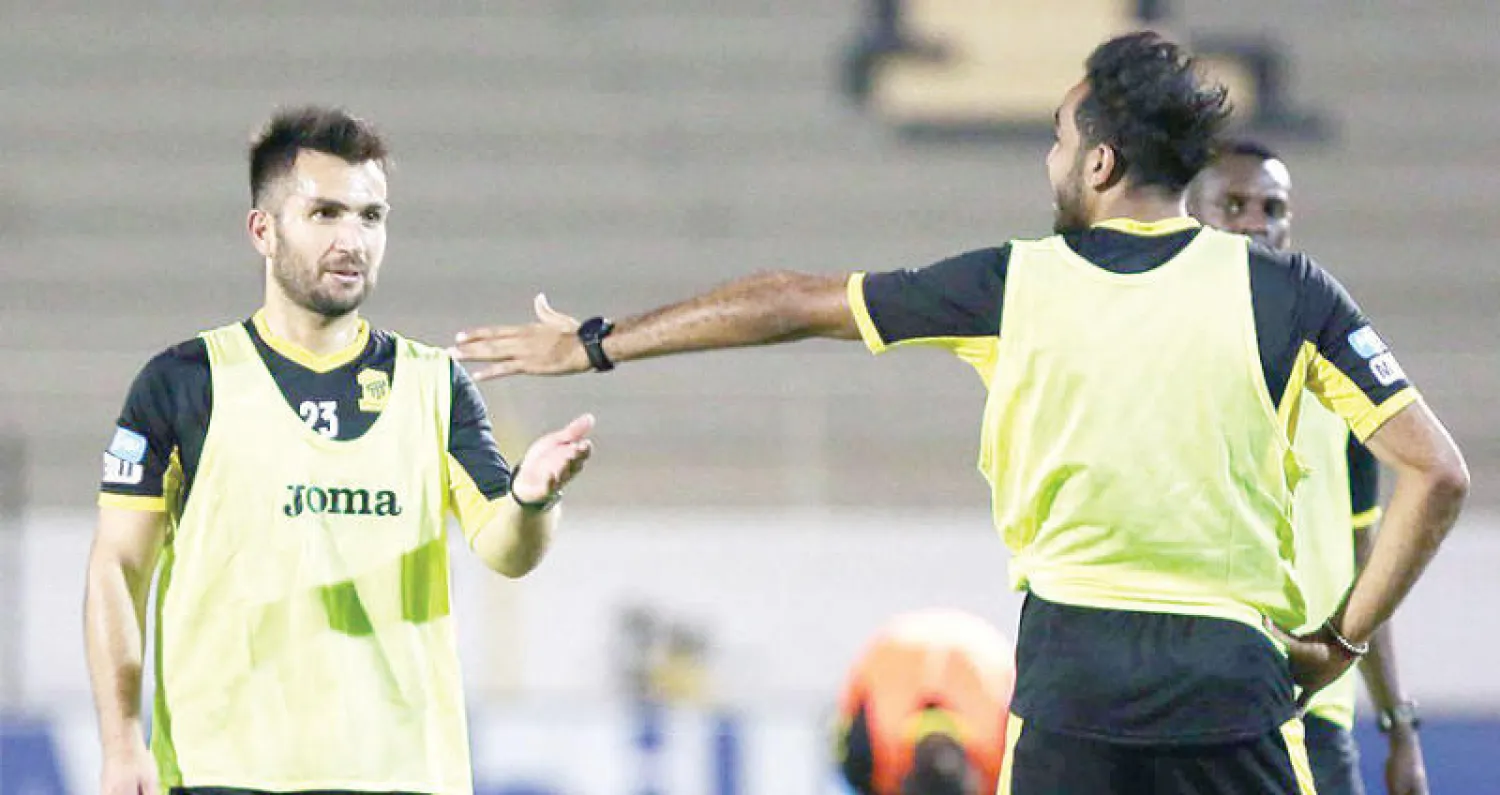 لاعبو الاتحاد خلال تدريباتهم الأخيرة («الشرق الأوسط»)