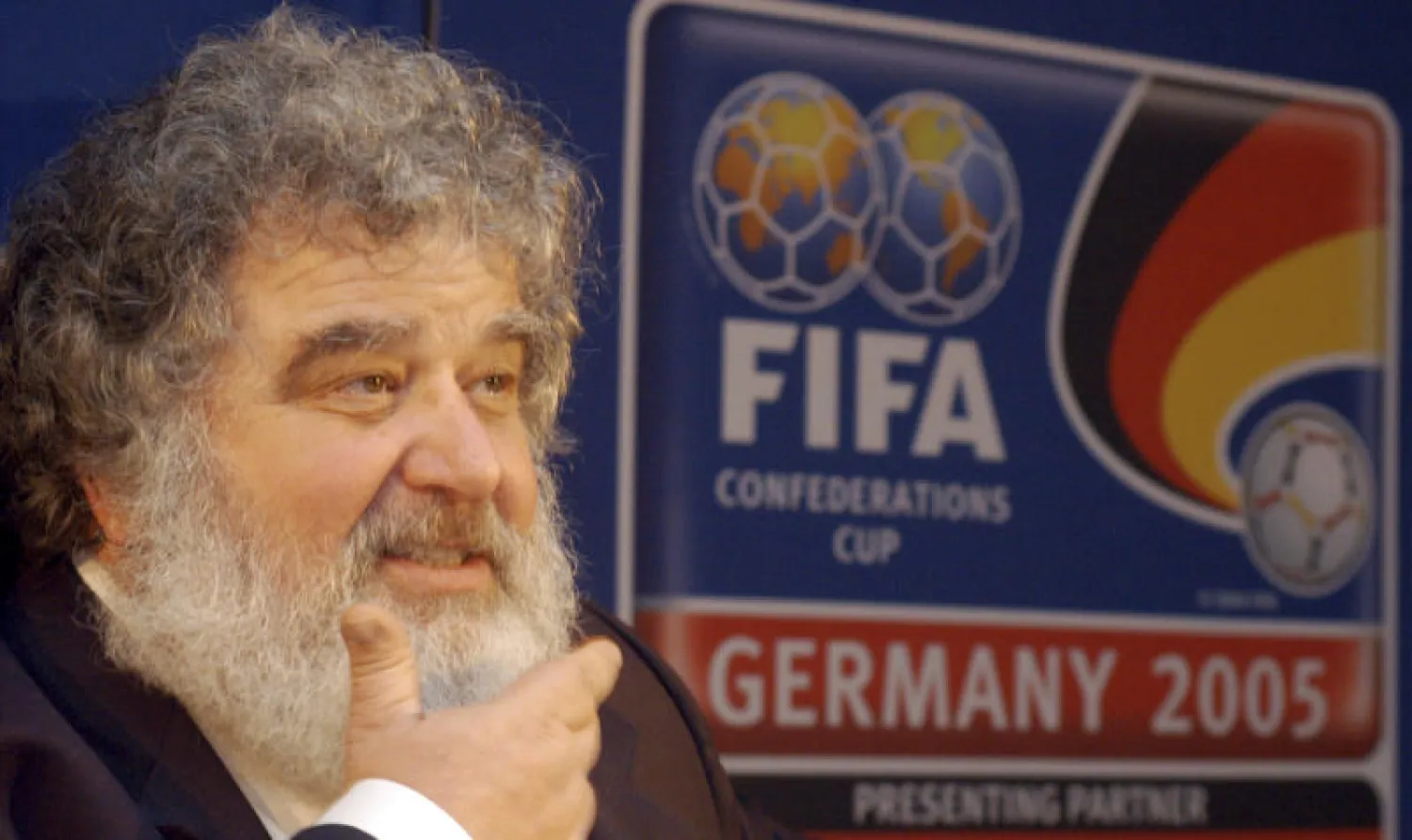 تشاك بلايزر العضو السابق في الاتحاد الدولي لكرة القدم "فيفا" (أ.ب)