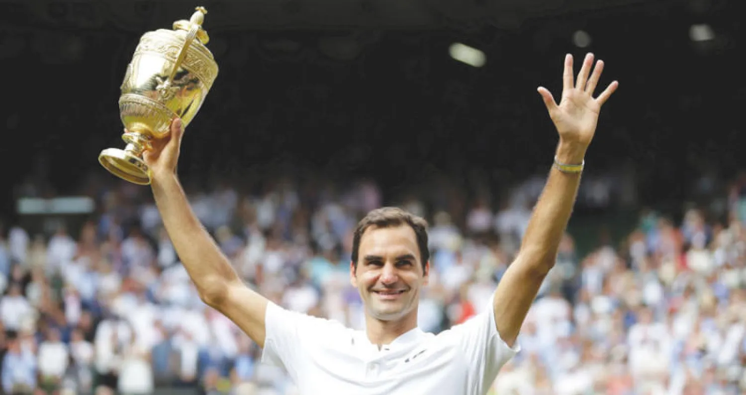 فيدرر خالف كل التوقعات في 2017 بانتزاع لقب ويمبلدون بعد البطولة الأسترالية (رويترز)