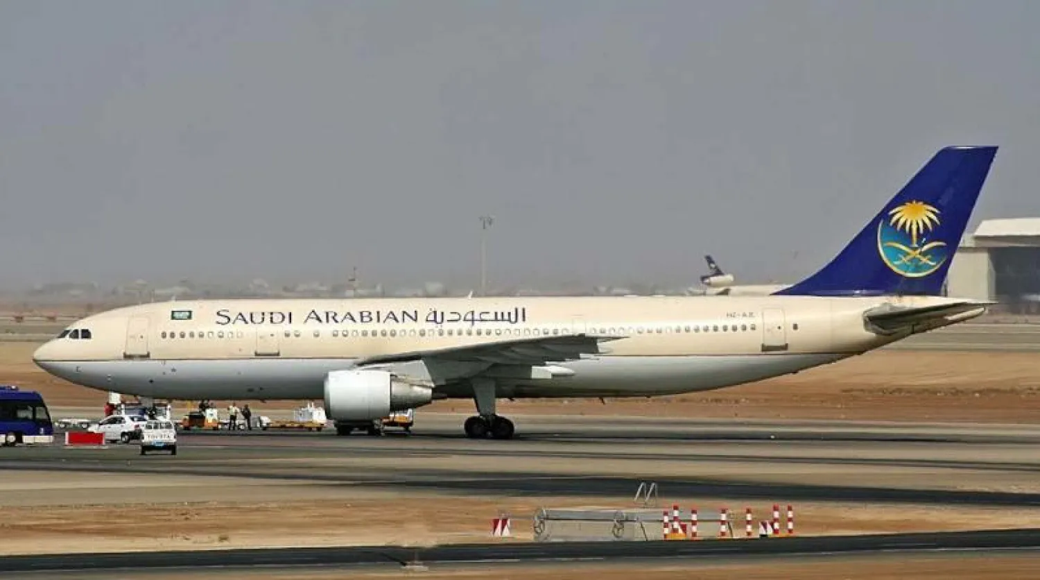 الخطوط السعودية ترفع الحظر عن الأجهزة المحمولة على طائراتها المتوجهة لأميركا