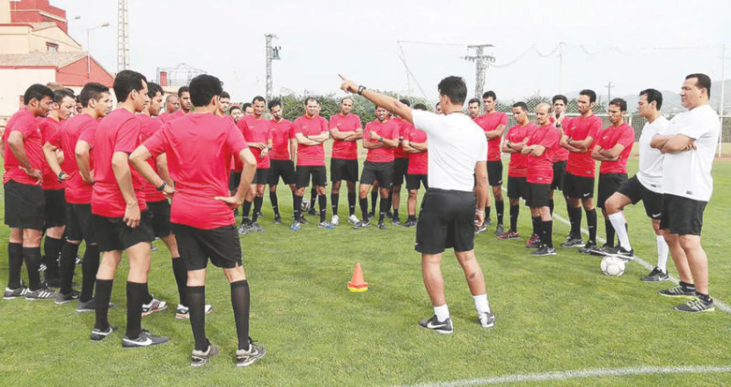 الحكام السعوديون عليهم كسب ثقة الأندية الوطنية في المنافسات المحلية («الشرق الأوسط») - كلاتينبرغ لا يزال أمامه مهمات صعبة («الشرق الأوسط»)