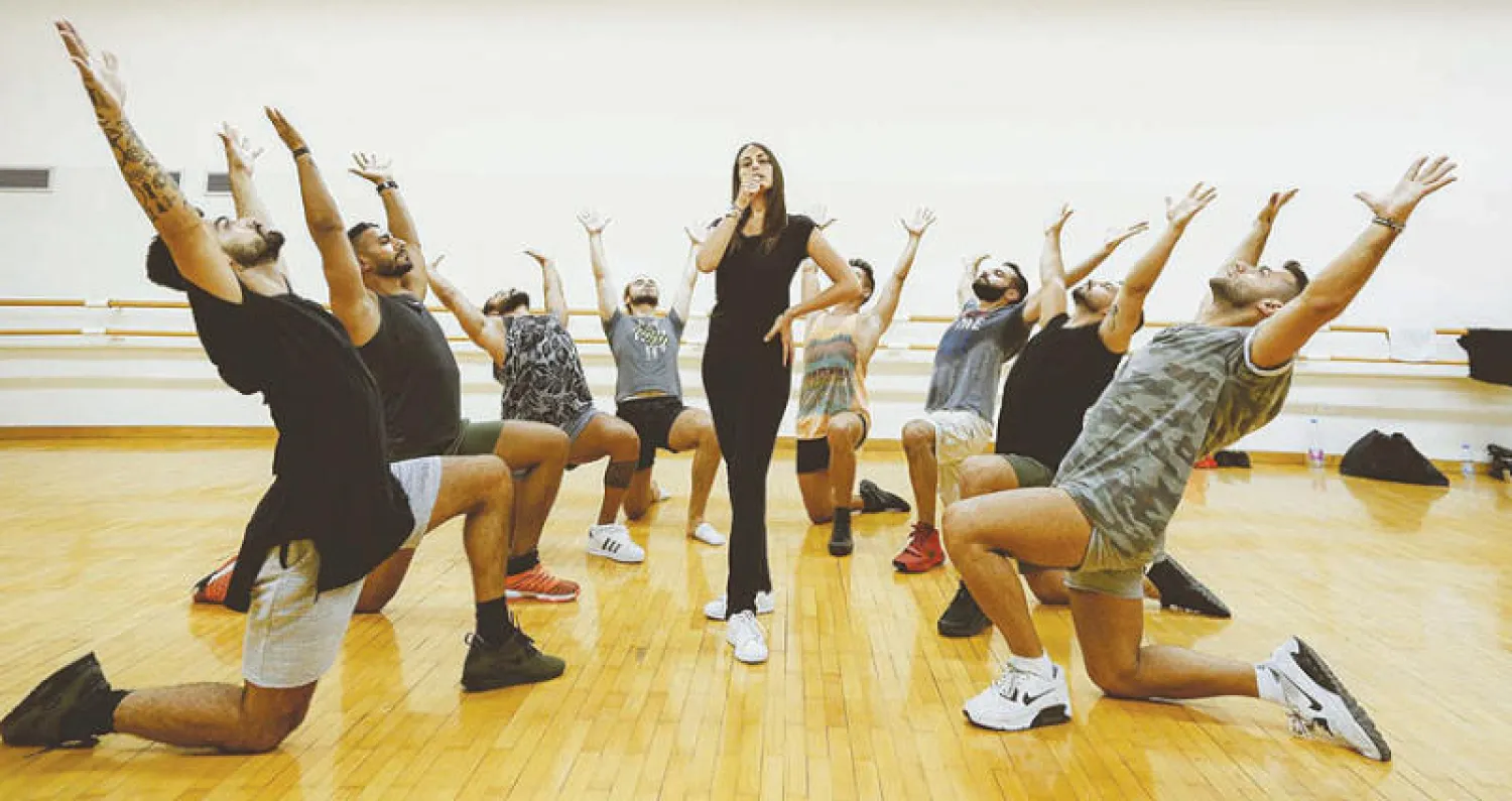 الفنانة هبة طوجي أثناء التدريبات للاستعراض (خاص «الشرق الأوسط»)