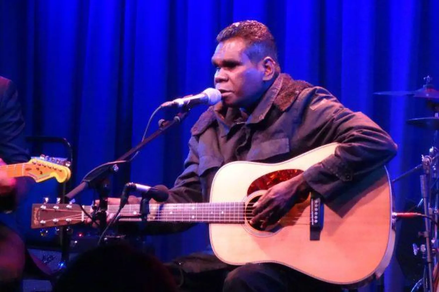 الموسيقي الأسترالي جي.يونوبينغو (أ.ف.ب)