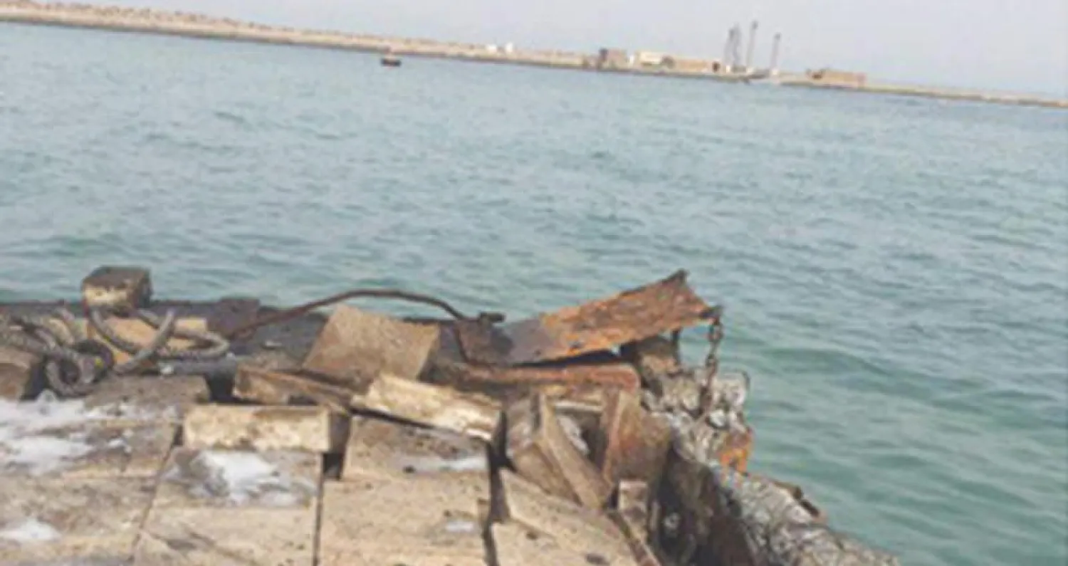 رصيف ميناء المخا بعد الحادثة («الشرق الأوسط»)