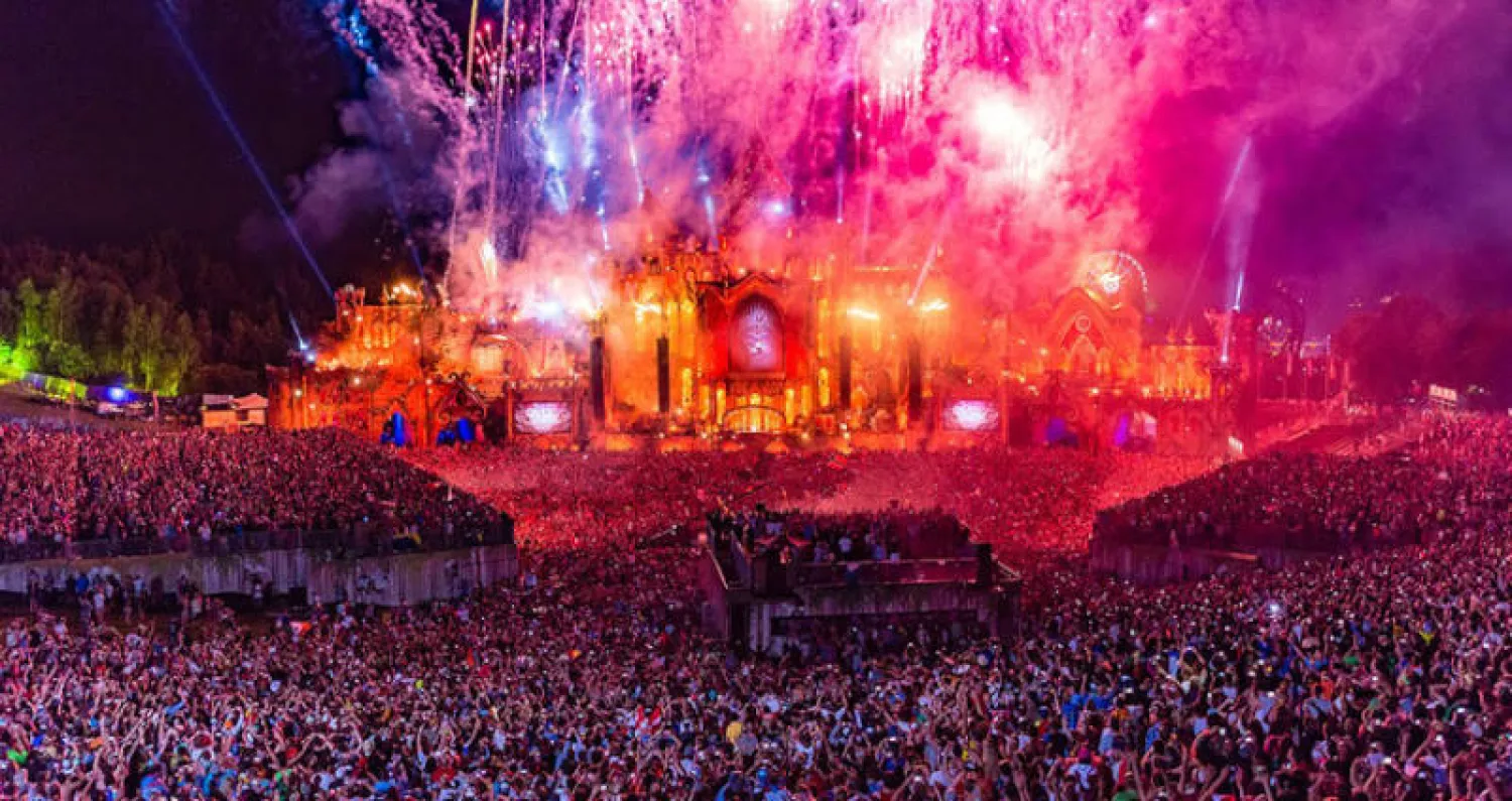 إجلاء الآلاف من مهرجان موسيقي في برشلونة