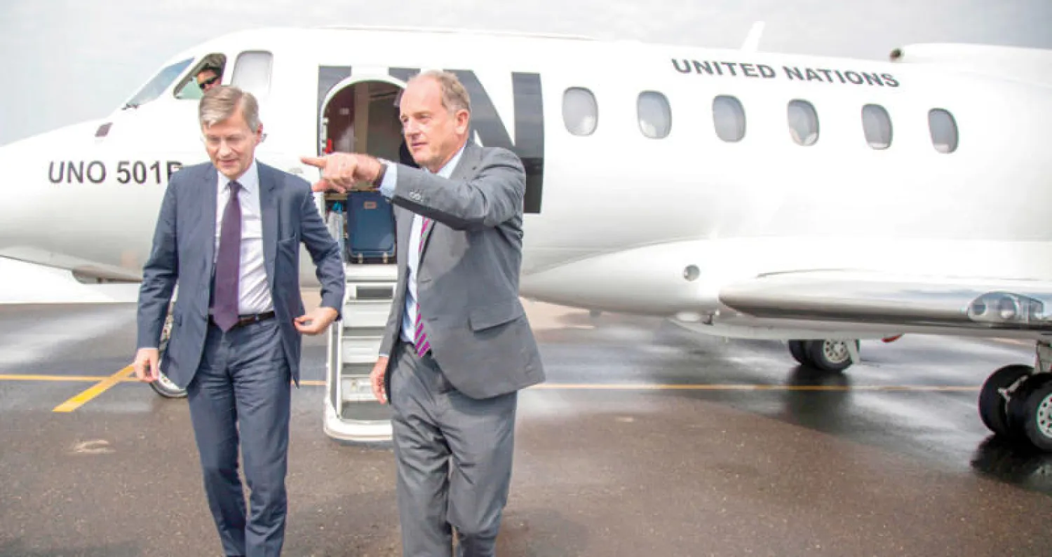 جان بيير لاكروا مساعد الأمين العام للأمم المتحدة لعملية السلام في جنوب السودان أثناء وصوله إلى جوبا أمس (أ.ف.ب)