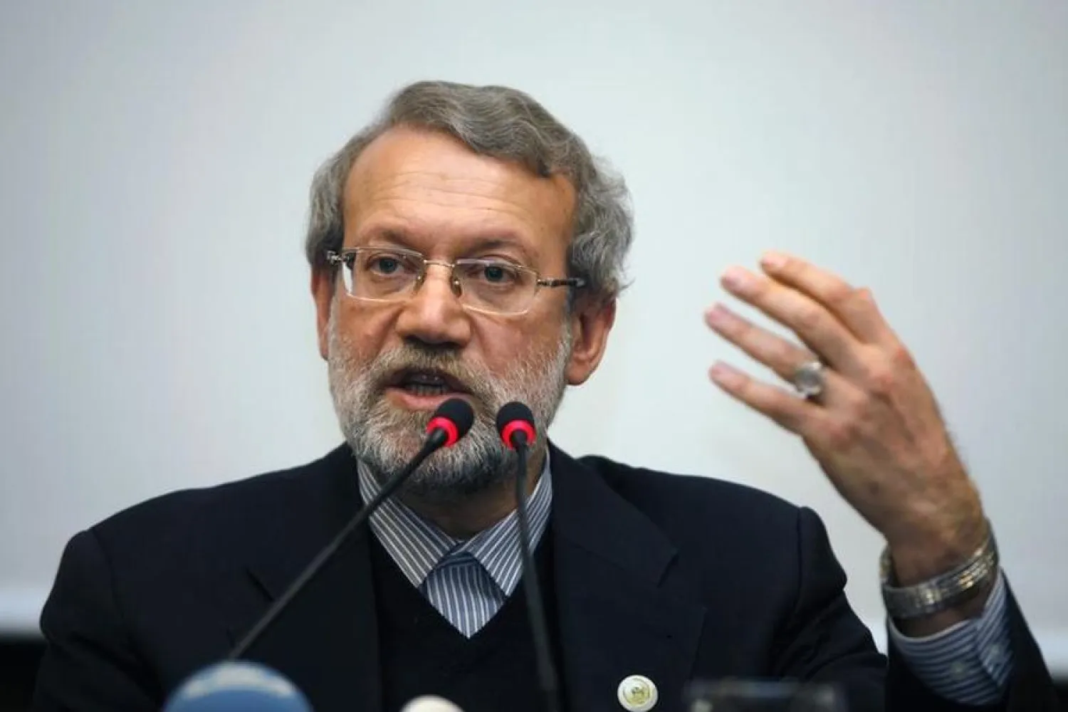 Iran's parliament speaker Ali Larijani holds a news conference in Istanbul January 22, 2015.  REUTERS/Osman Orsal 
