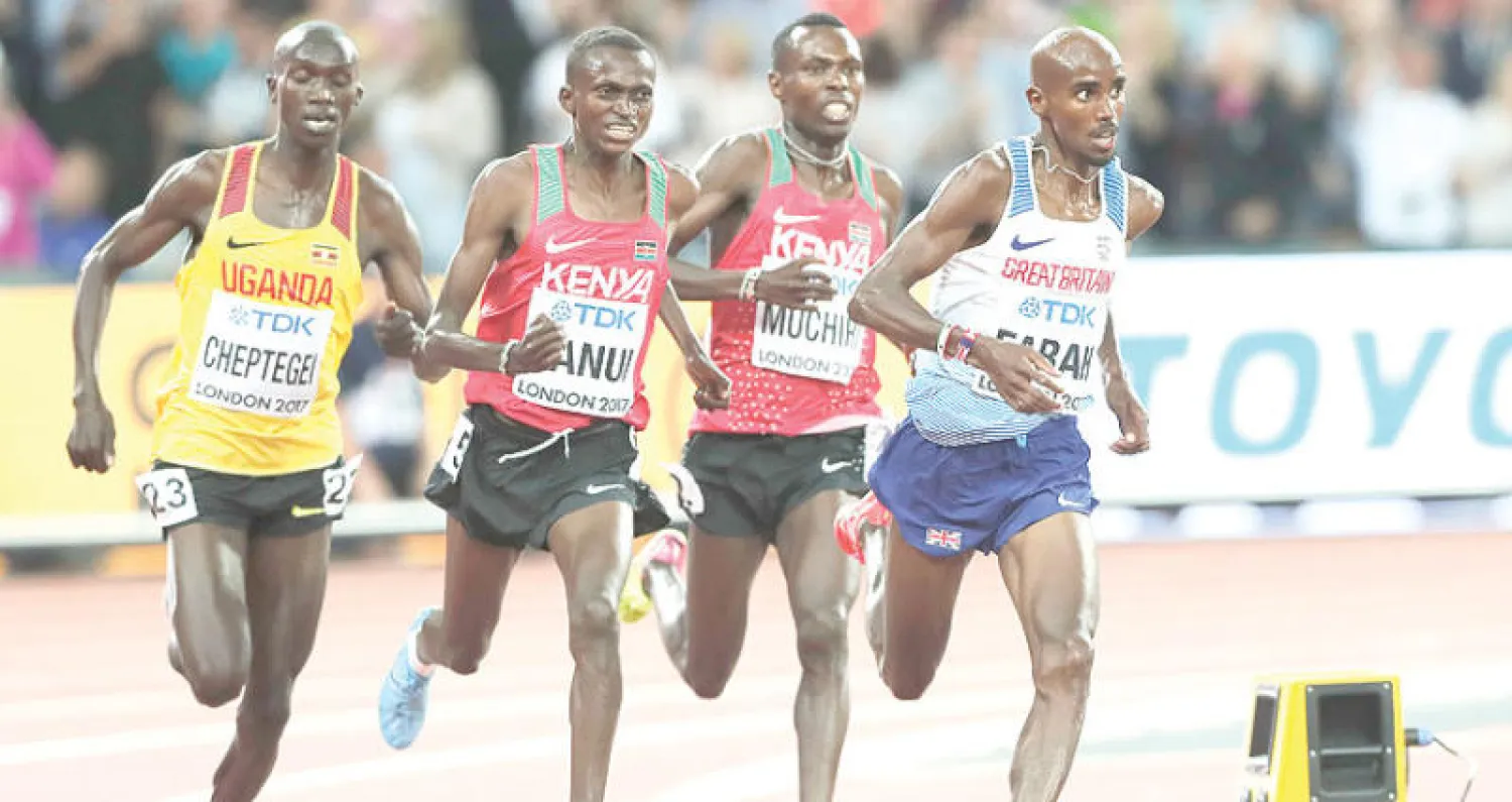 فرح يتقدم العدائين بسباق عشرة آلاف متر (إ.ب.أ)