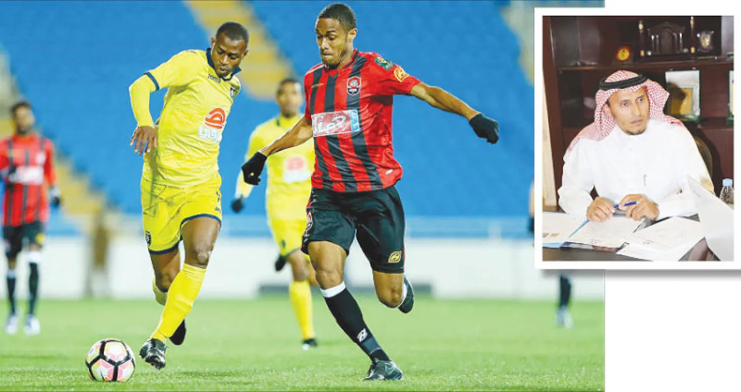 قاسم المعيدي  («الشرق الأوسط») - الأندية السعودية لا تحرص على توعية لاعبيها طبياً لتفادي الاصابات (تصوير: بدر الحمد)