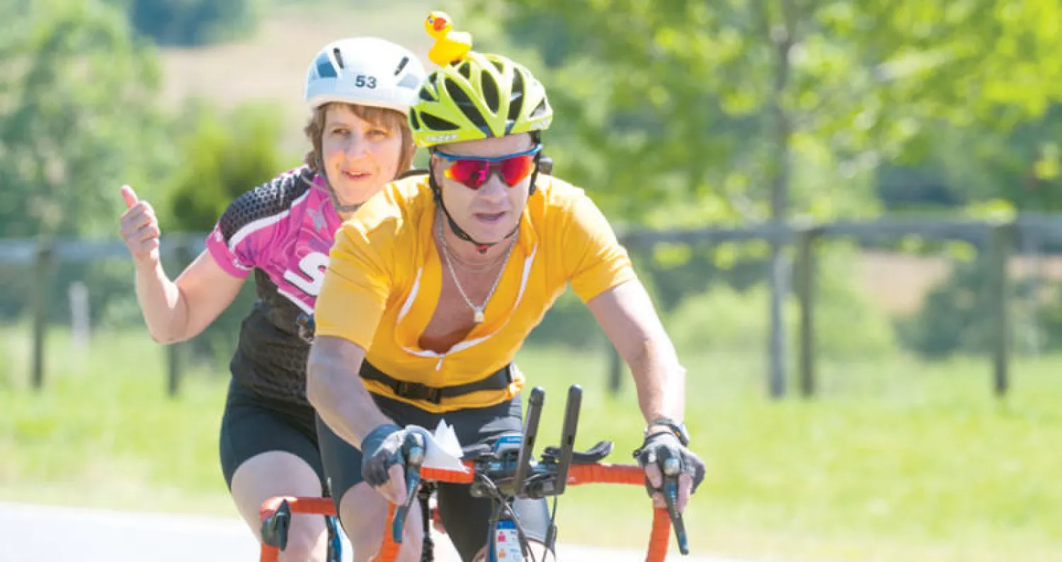 جولة بالدراجة لمكفوفة في برلين (غيتي)