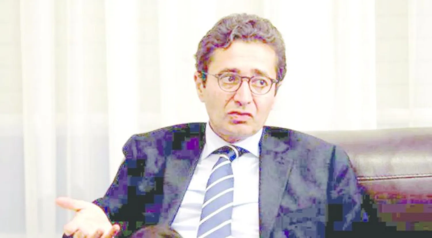 وزير التنمية والتعاون الدولي التونسي، محمد الفاضل عبد الكافي (رويترز)