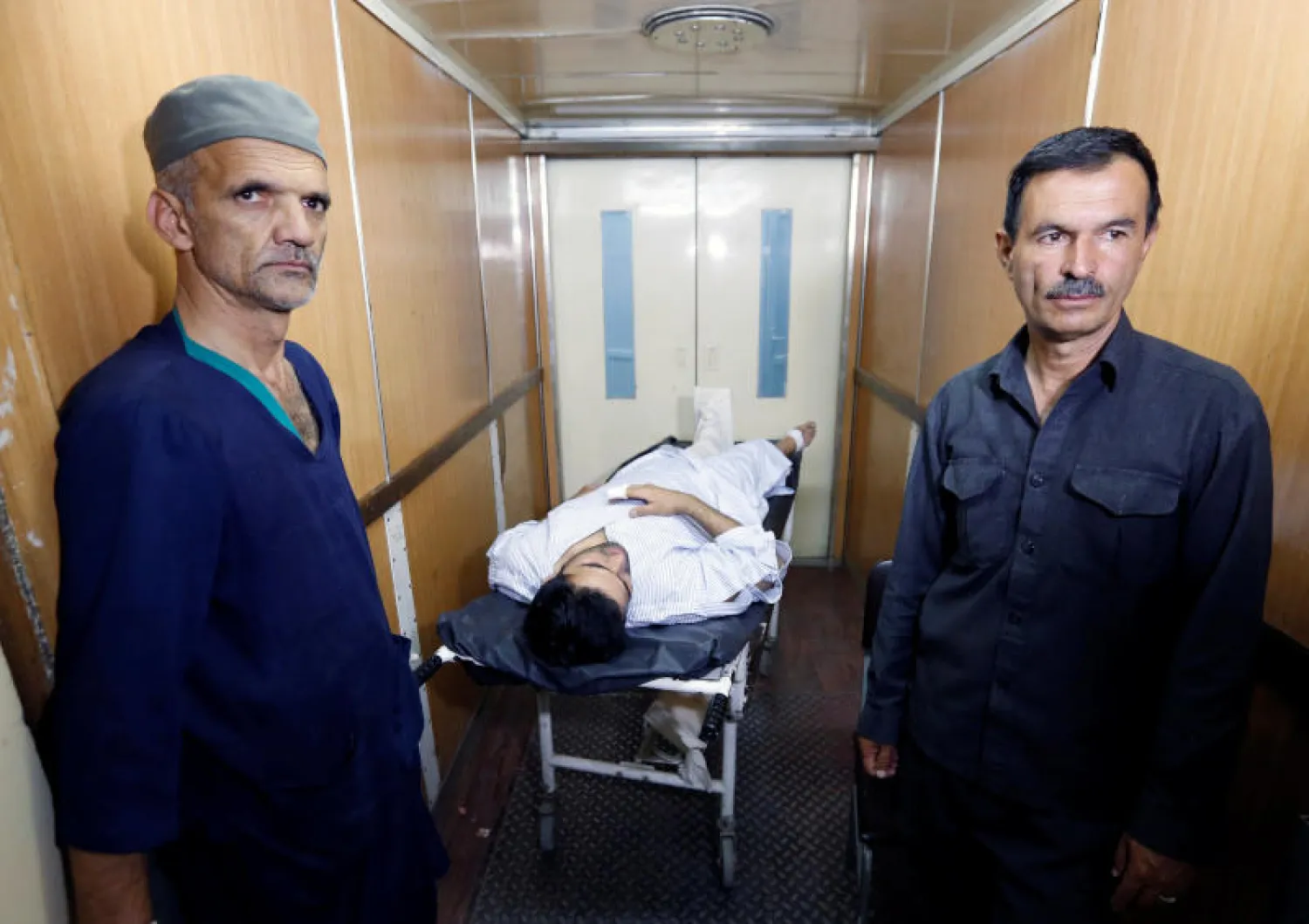 مقتل 5 أشخاص على الأقل في انفجار في بنك بكابل (رويترز)