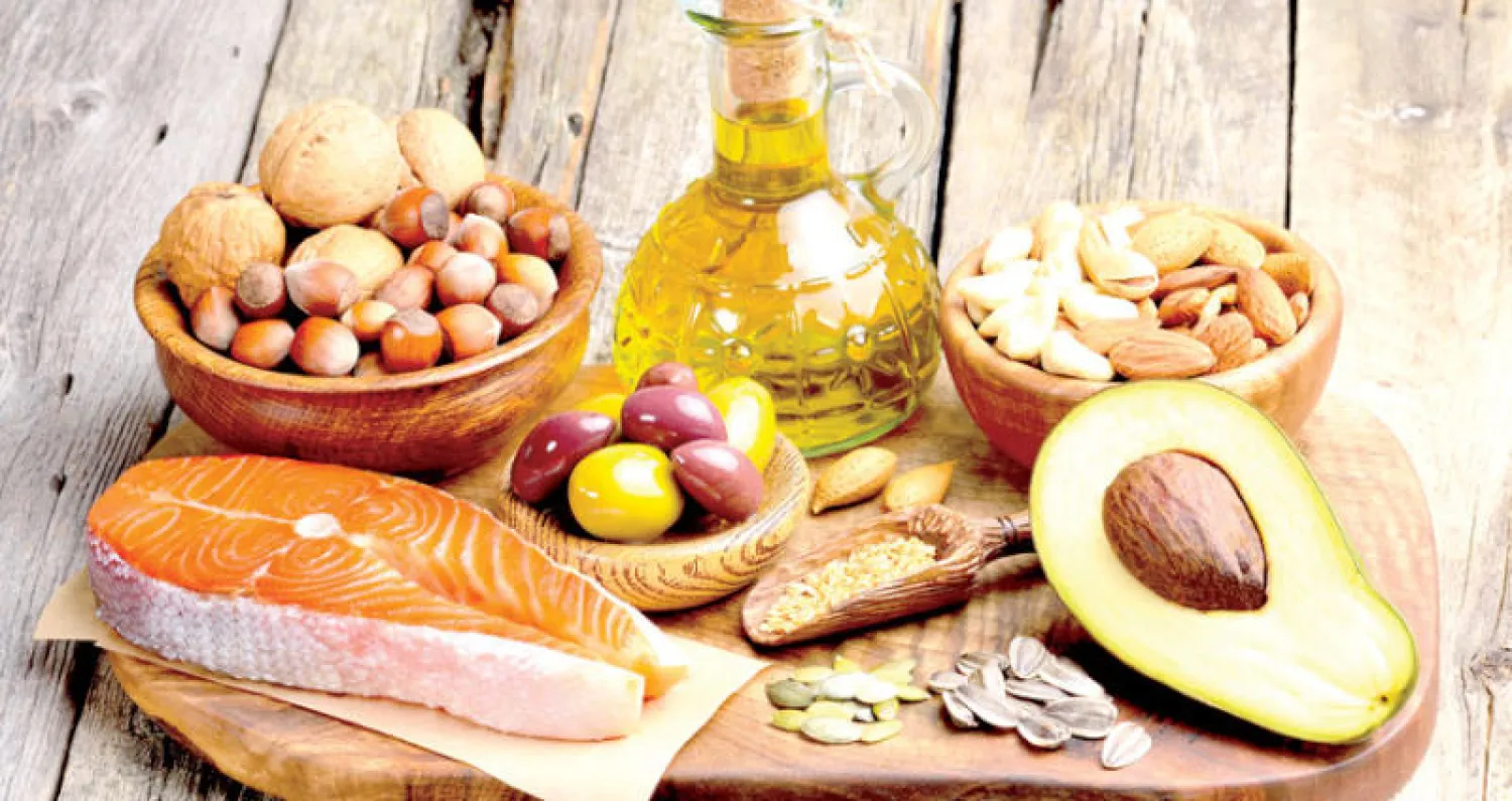 تشير دراسة جديدة إلى أن الإكثار من تناول الدهون مرتبط بانخفاض مخاطر الوفيات