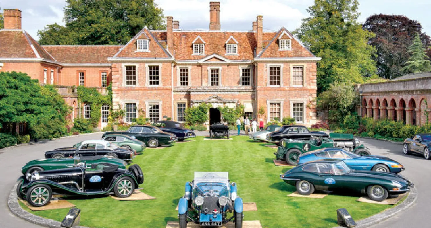 سيارات كلاسيكية نادرة في مهرجان هامتون كورت