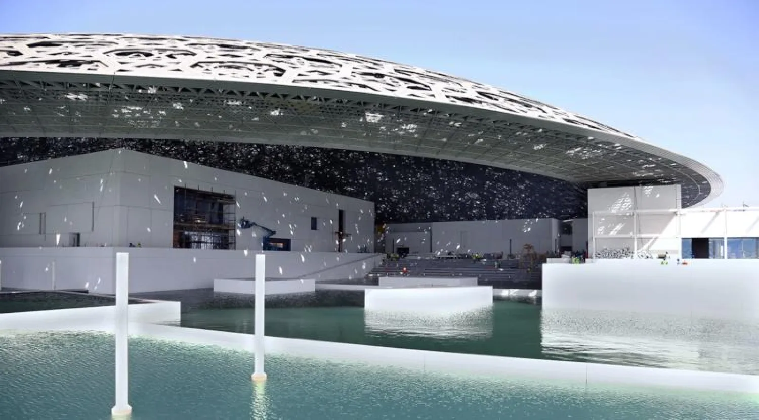 متحف اللوفر أبوظبي سيتم افتتاحه في 11 نوفمبر المقبل (أ.ف.ب)