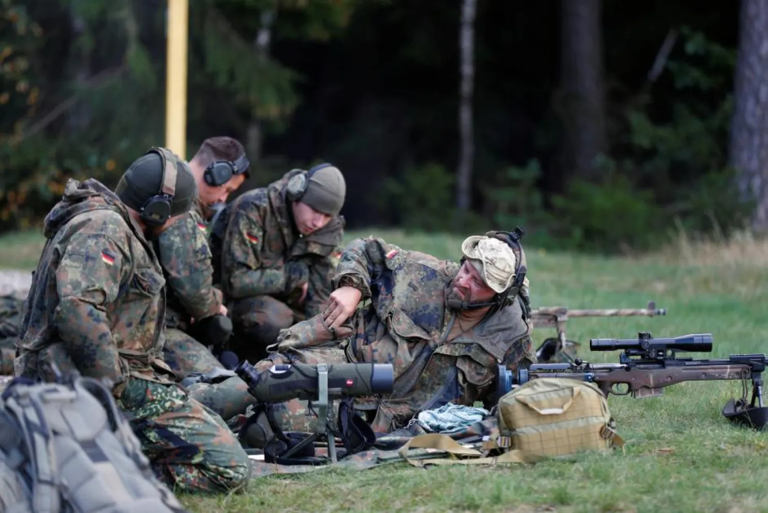 NATO eFP battlegroup German army soldiers attend a sniper shooting competition in Rukla, Lithuania September 13, 2017. REUTERS/Ints Kalnins. 