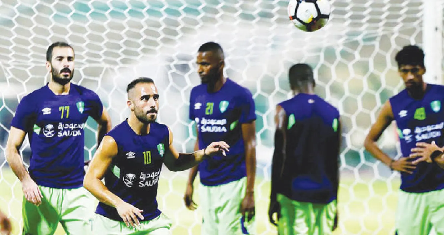 فيتفا لدى مشاركته في تدريبات الأهلي (المركز الإعلامي بالنادي الأهلي)