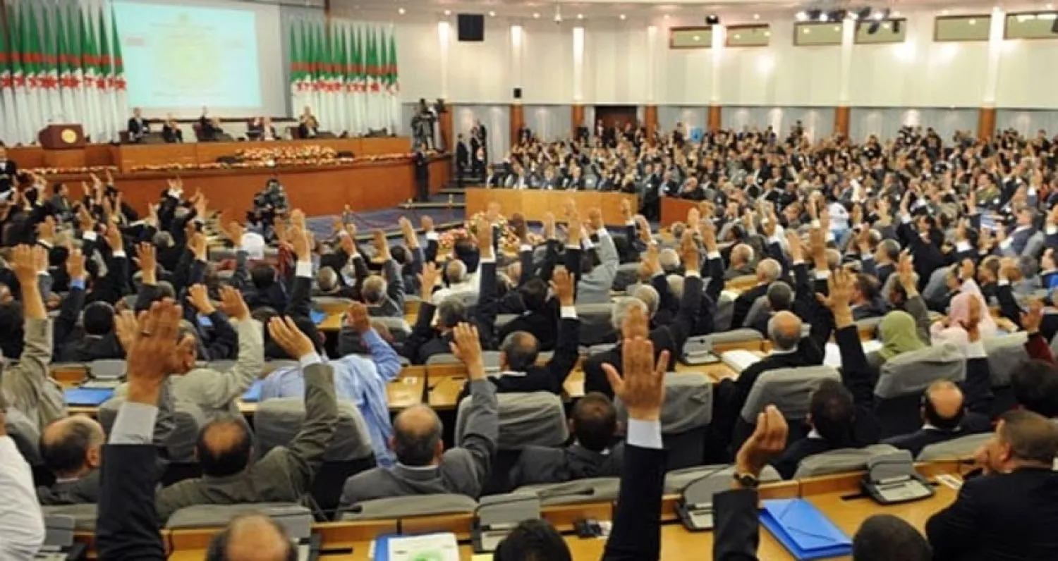برلمان الجزائر يؤيد «مخطط الحكومة» بالأغلبية