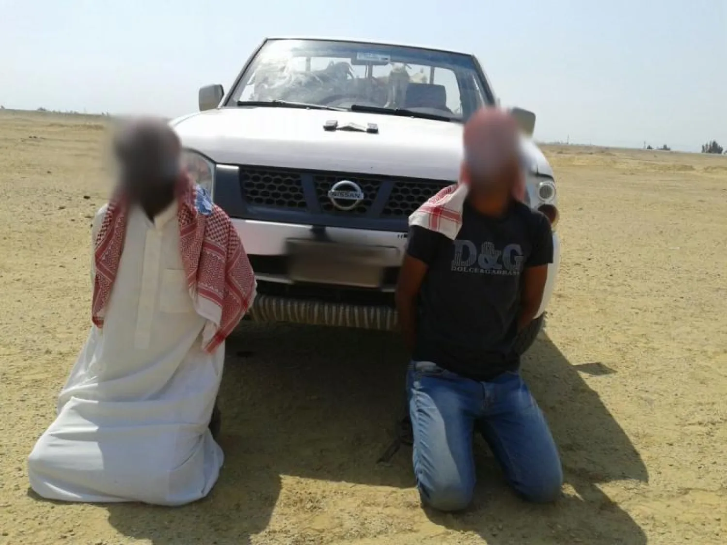 قوات الجيش المصري ألقت القبض على عنصرين يشتبه بدعمها للتكفيريين (الصفحة الرسمية للمتحدث العسكري)