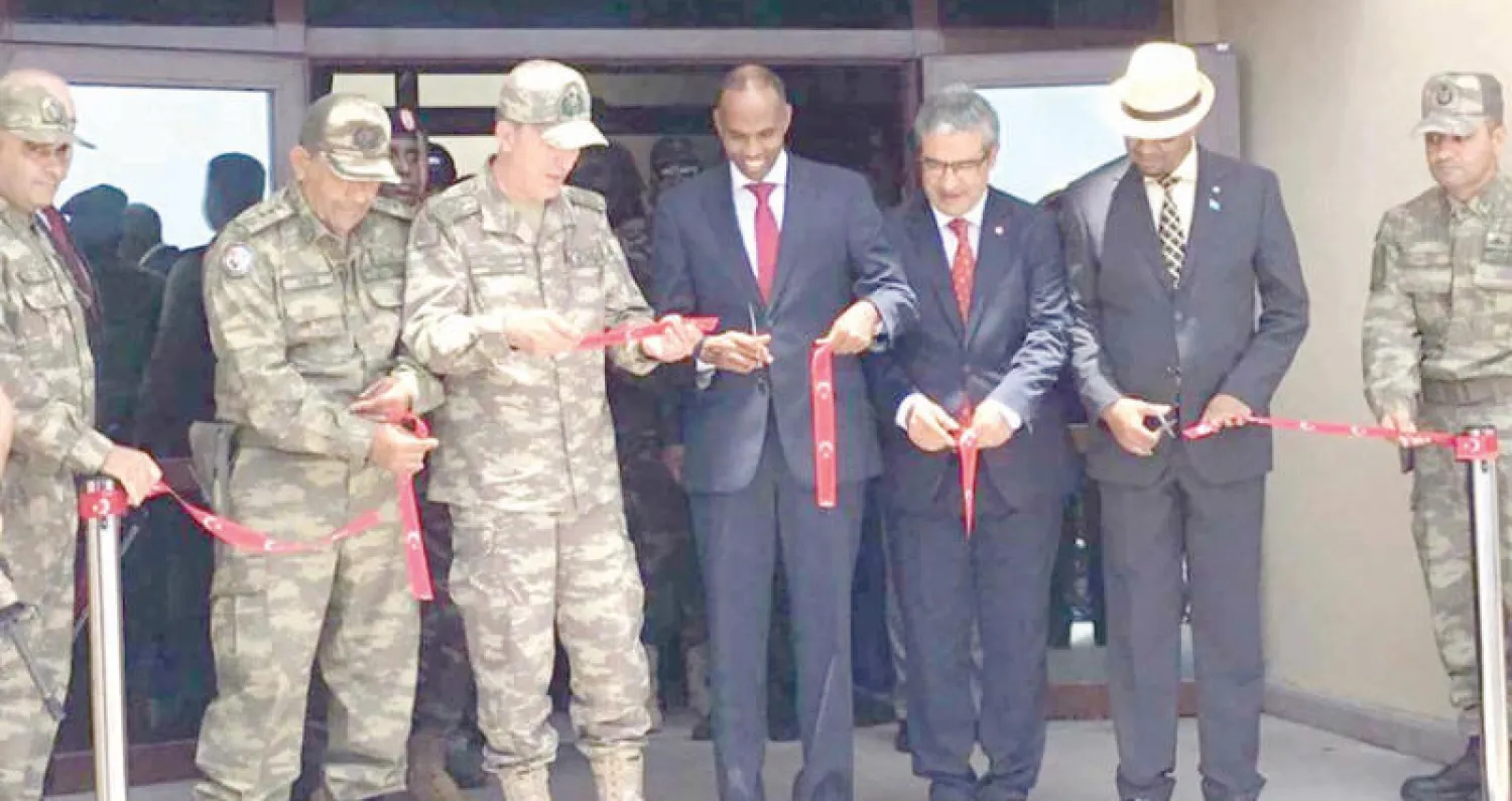 جانب من افتتاح القاعدة التركية فى الصومال («الشرق الأوسط»)