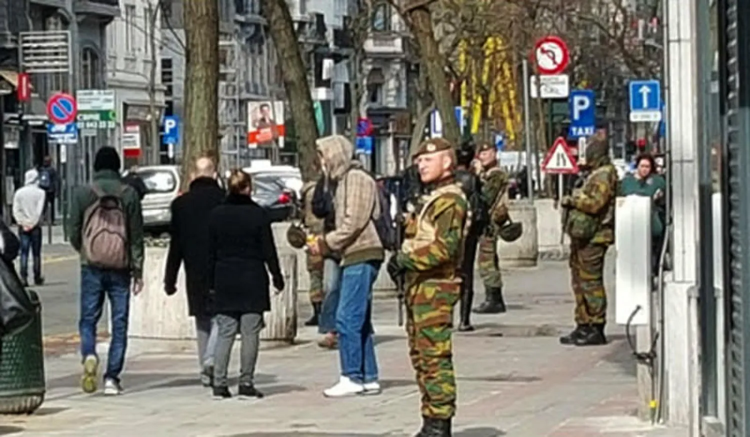 عناصر من الجيش لحماية مقار مؤسسات الاتحاد الأوروبي عقب هجمات بروكسل العام الماضي