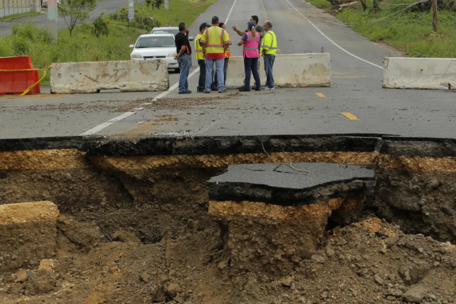 الدمار الهائل الذي سببه إعصار "ماريا"  في بورتو ريكو (رويترز)