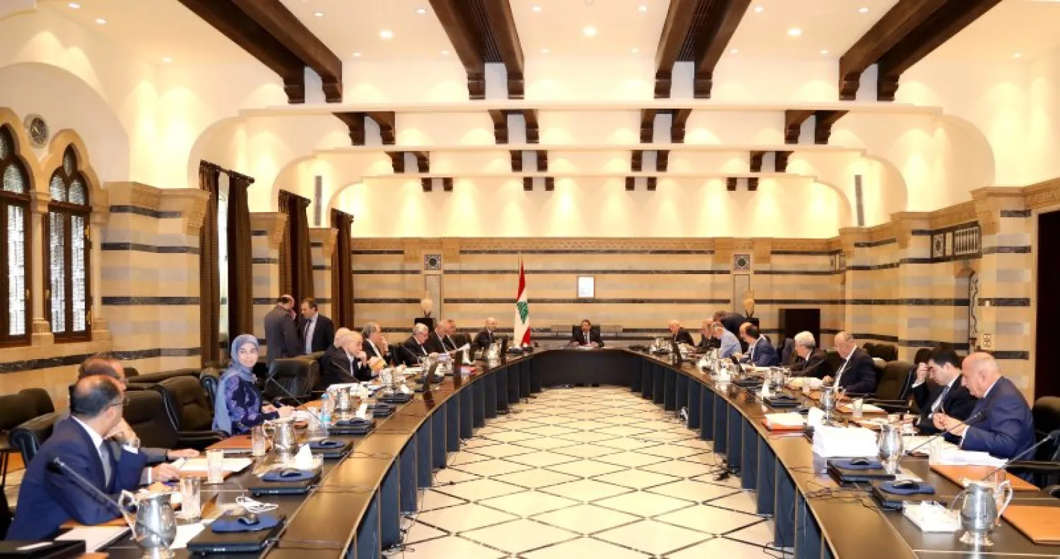 Prime Minister Saad Hariri chairs the cabinet session at the Grand Serail. Dalati and Nohra photo