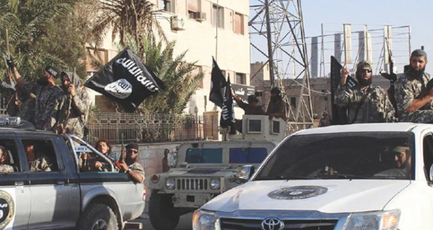 جنود أفغان خلال حفل تخرجهم من الأكاديمية العسكرية الأسبوع الماضي (أ.ف.ب)