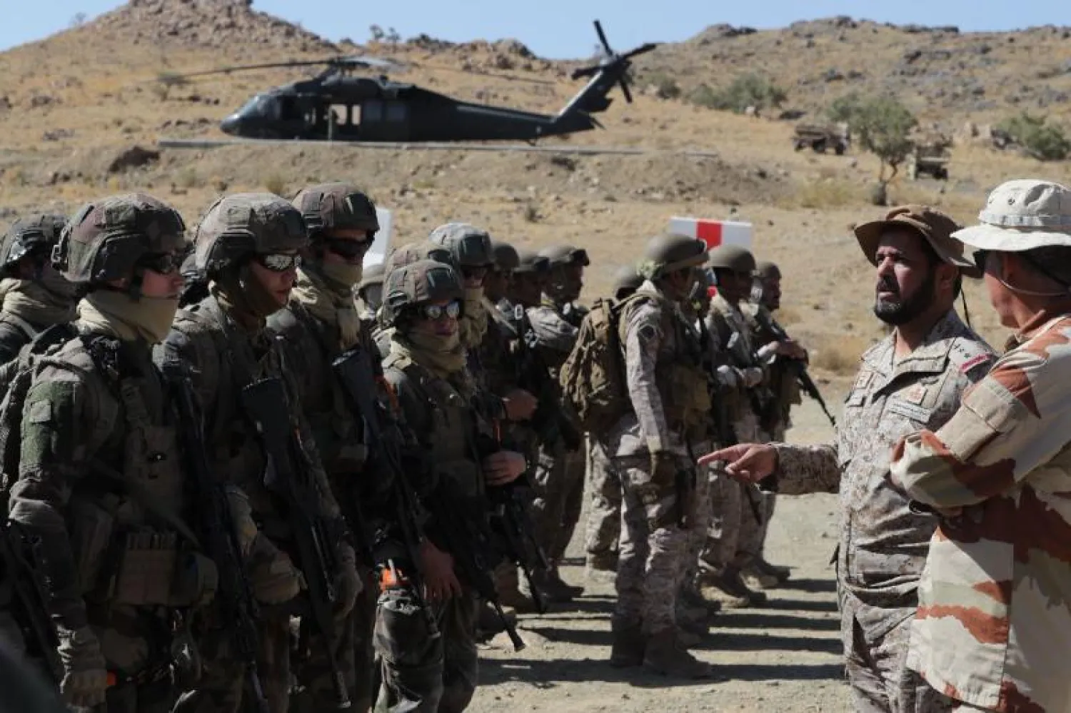 يهدف التدريب على التخطيط وتنفيذ العمليات العسكرية الجبلية (واس)