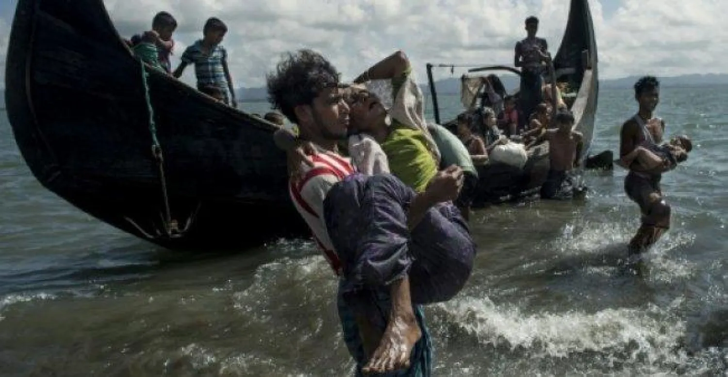 فرار نحو 520 ألفاً من الروهينغا المسلمين من إقليم راخين في بورما حيث يشن الجيش حملة منذ نهاية أغسطس 2017 (أ.ف.ب) 