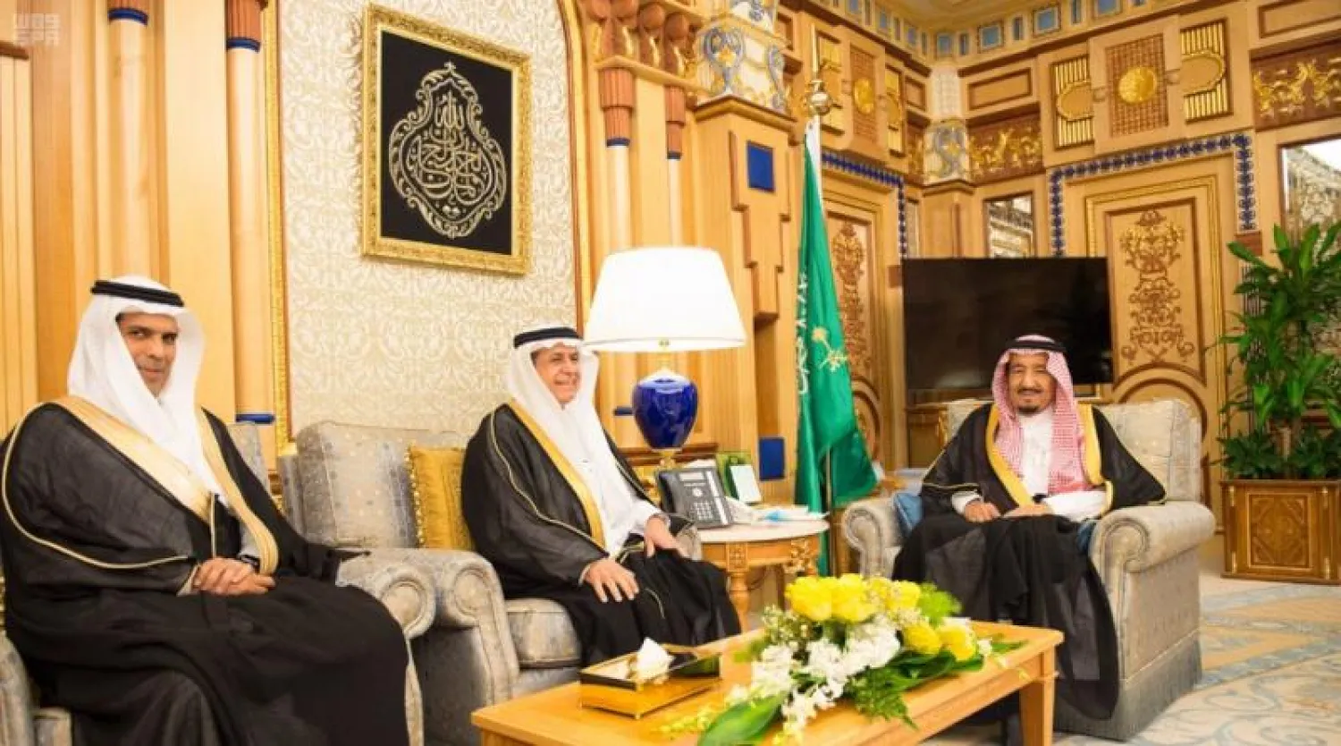 وزيرا الخدمة المدنية والنقل السعوديان أديا القسم أمام خادم الحرمين الشريفين (واس)