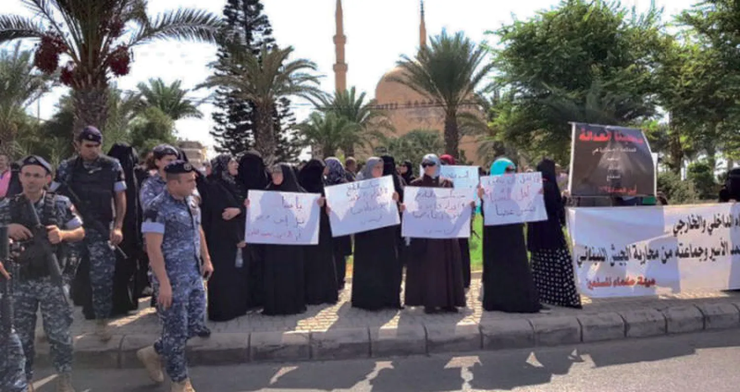 اعتصام لأهالي موقوفي أحداث عبرا في صيدا أمس (صيدا أونلاين)