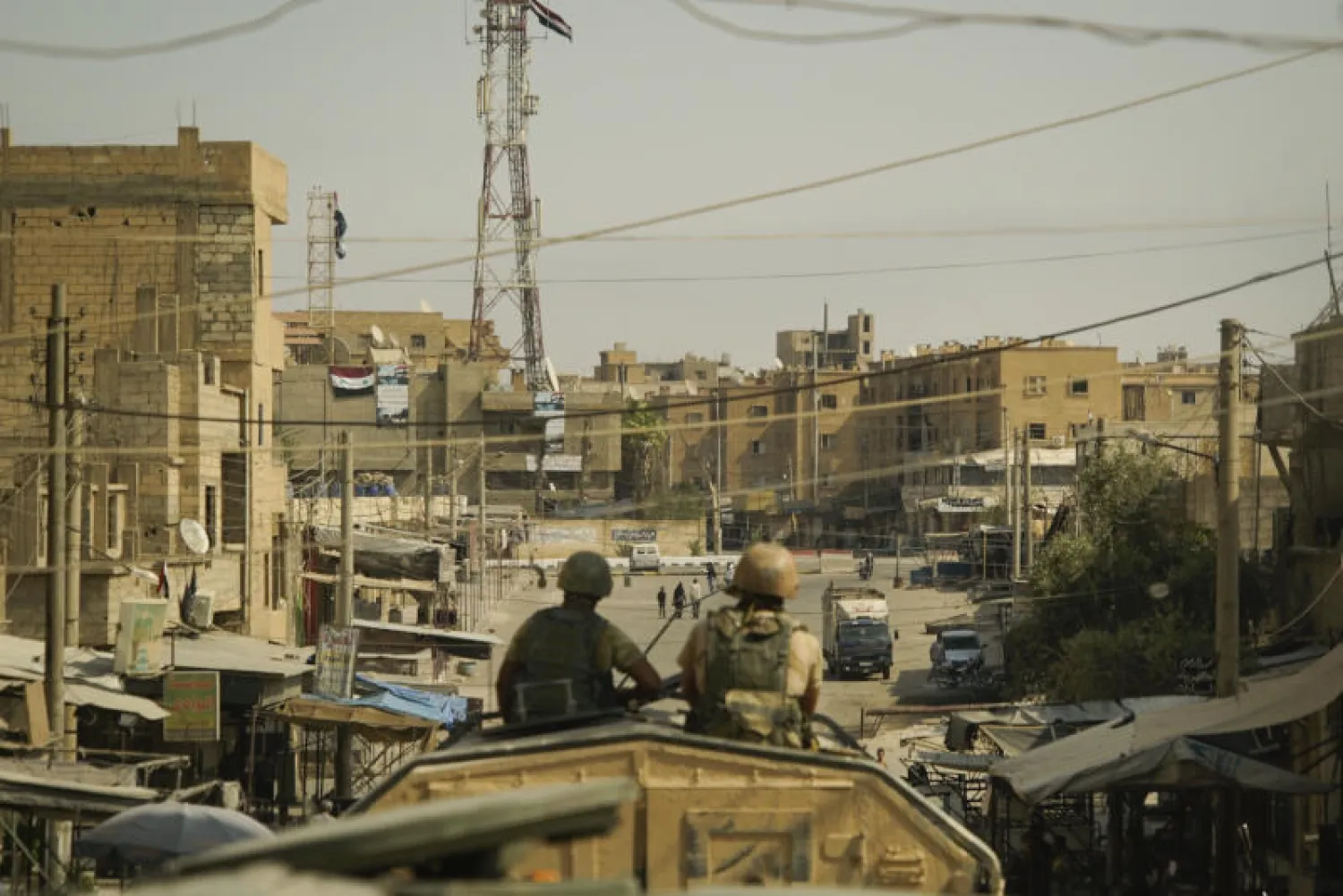 مدينة دير الزور أحد آخر معاقل تنظيم داعش في سوريا (أ.ب)