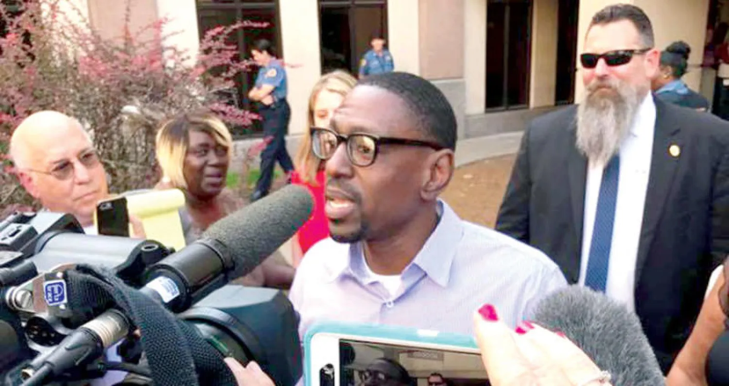 ماكنتاير يتحدث لوسائل الإعلام عقب الإفراج عنه