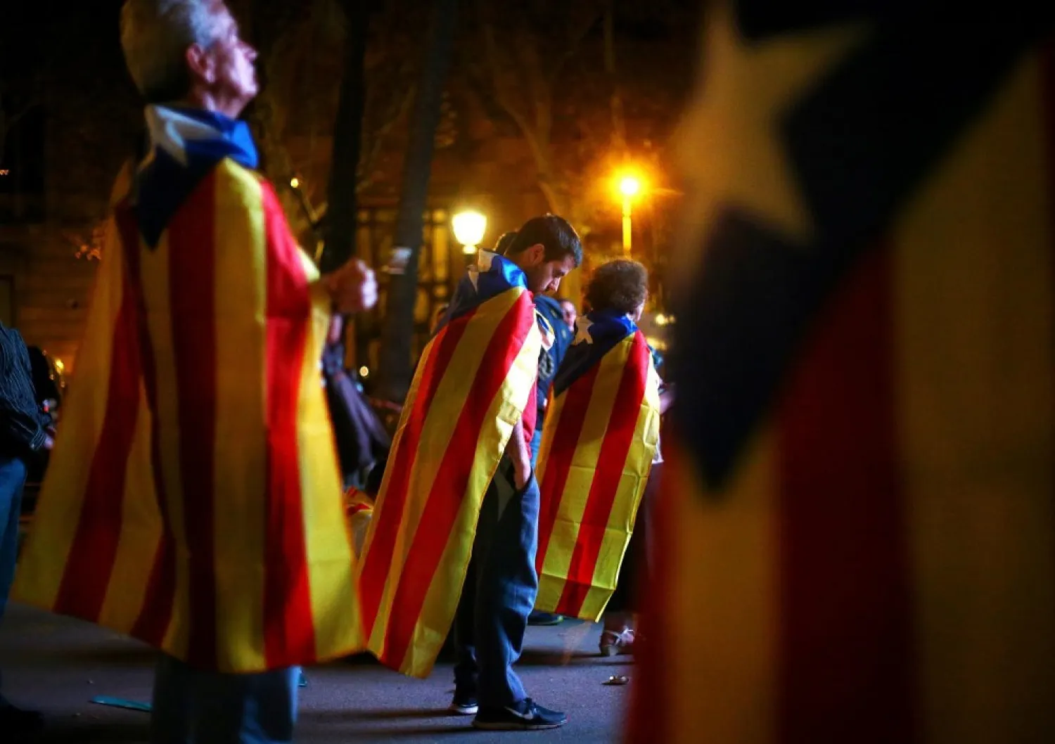 People at a pro-independence rally in Barcelona, Spain, October 10, 2017. (Reuters)