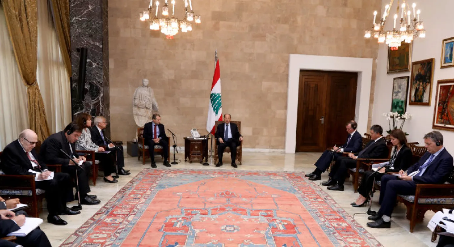 Lebanese President Michel Aoun meets with the ambassadors of the five permanent members to the UN Security Council, and representatives of the European Union, the United Nations and the Arab League, October 16, 2017 (Dalati & Nohra)