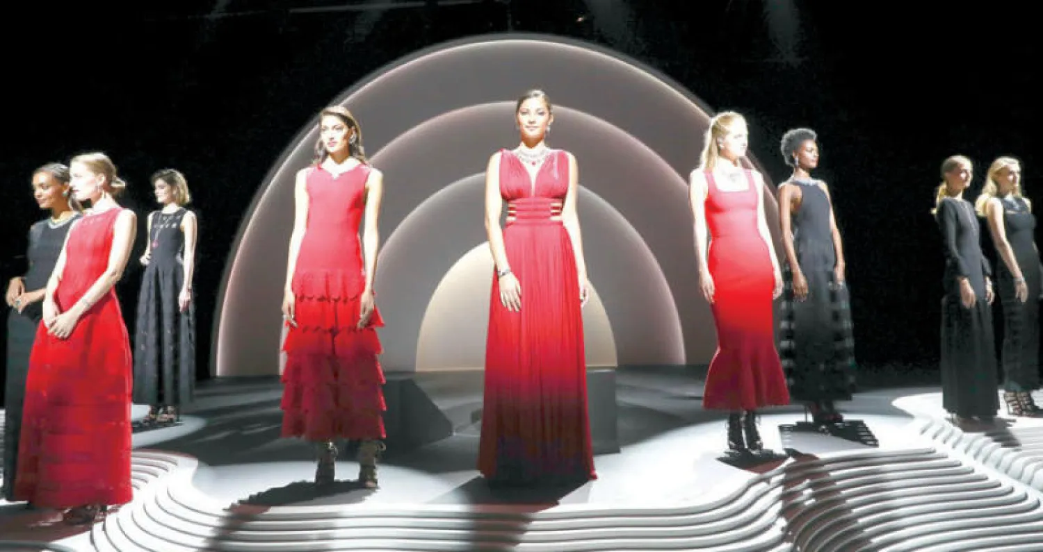 من مجموعة «ريزونونس دو كارتييه» التي عرضتها «كارتييه» في نيويورك مؤخراً