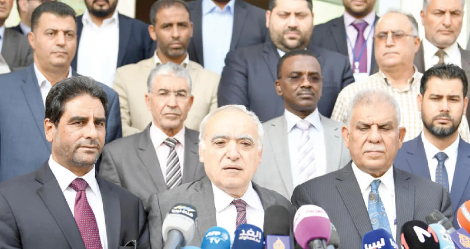 المبعوث الأممي إلى ليبيا غسان سلامة في مؤتمر صحافي بمناسبة الحوار الليبي الذي تحتضنه تونس (أ.ف.ب)